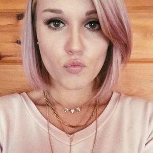 Meet your Posher, Alisha